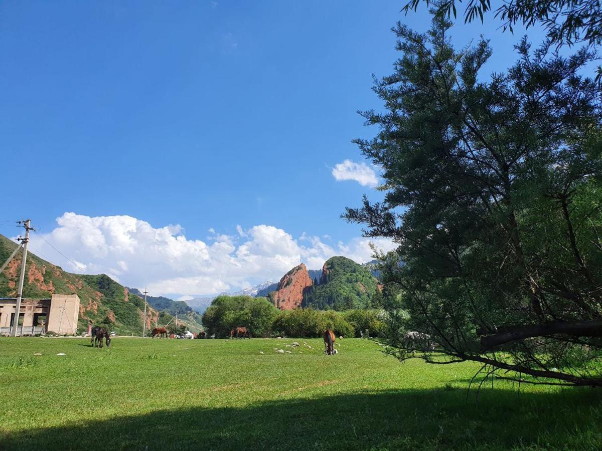 Eco Village Lodge Dzhetyoguz 外观 照片