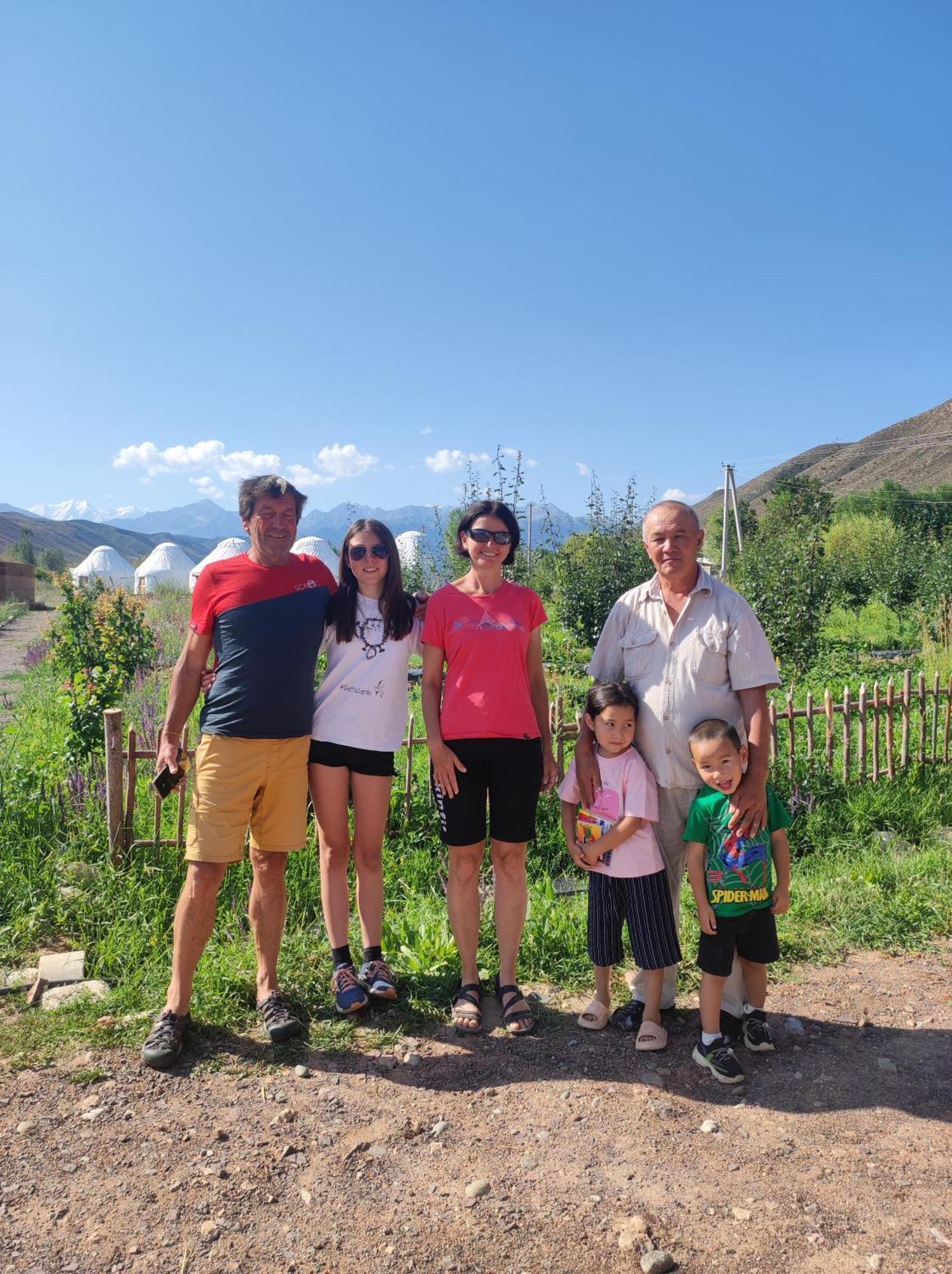 Eco Village Lodge Dzhetyoguz 外观 照片
